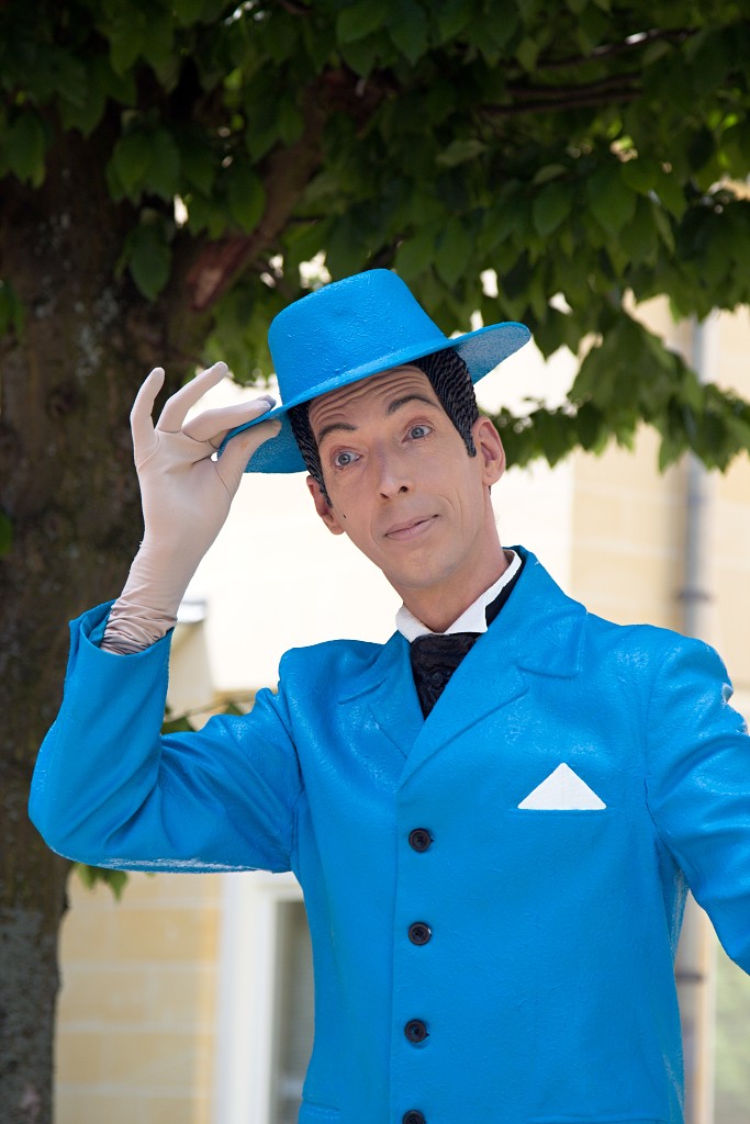 valkenburg living statue levend standbeeld evenement event festival festiviteit kunst art straatkunst streetart artiest beeld beeldhouwwerk